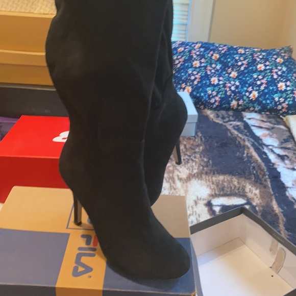 Over The Knee Boots - Picture 6 of 7